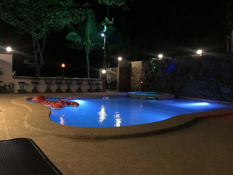 Hotel Out Back
