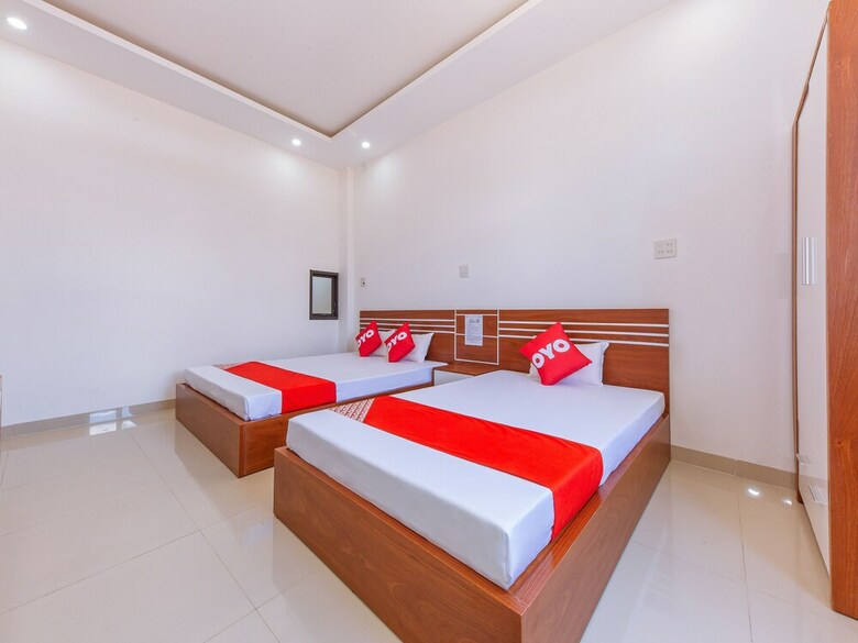 Oyo 727 Hoang Giang Hotel
