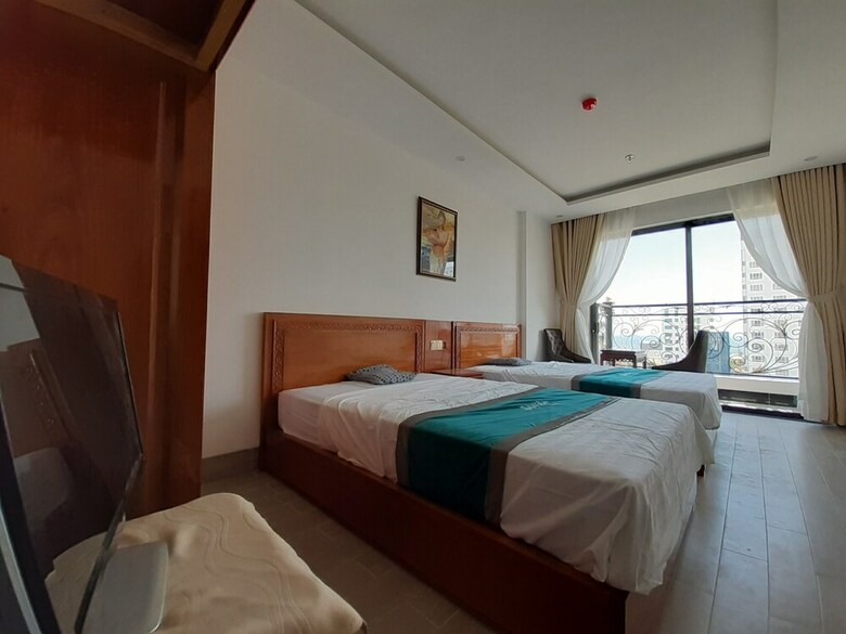 Oyo 747 Quynh Hoa Hotel