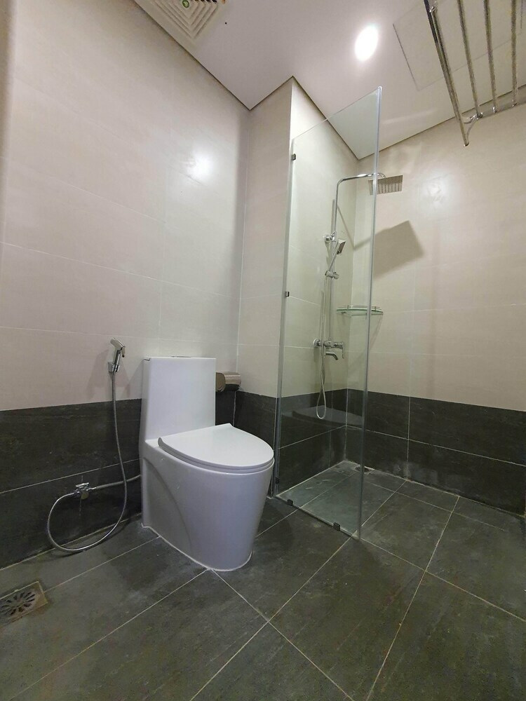 Oyo 747 Quynh Hoa Hotel