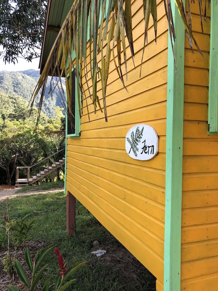 Posada T.r.e.e.s Research Center And Eco Lodge