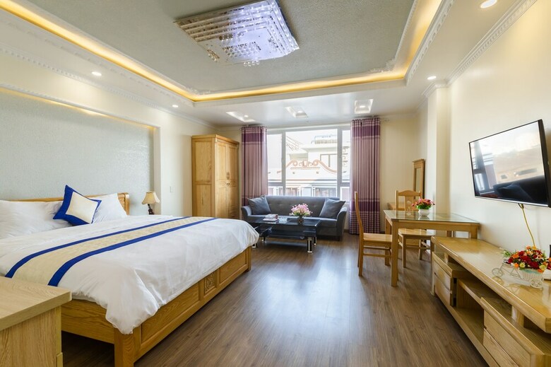 Pho Xanh Marina Hotel