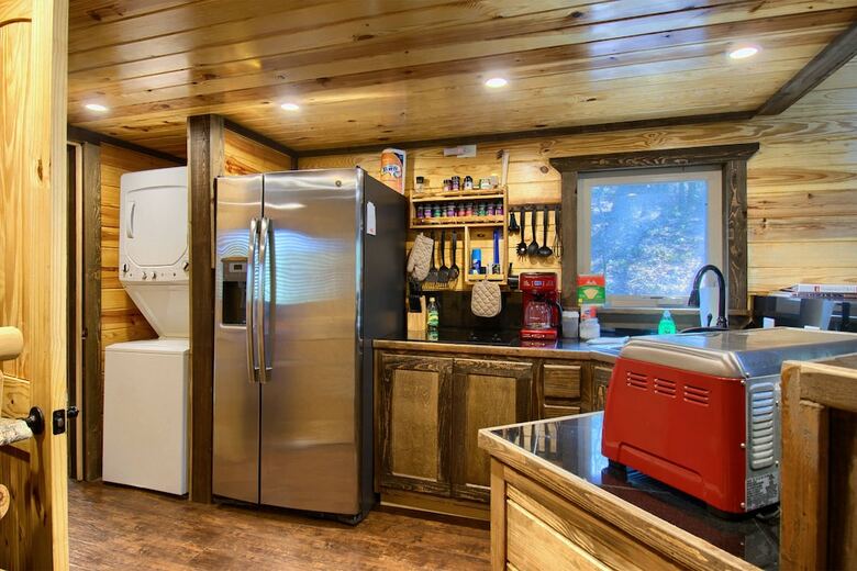 Parker Creek Bend Cabins