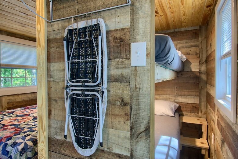 Parker Creek Bend Cabins