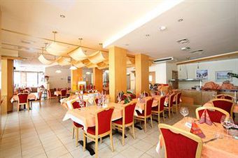 Hotel Lek