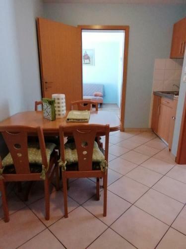 Hostal Apartment Modrina