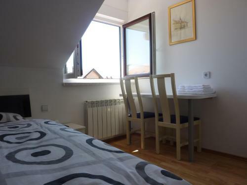 Hostal Guesthouse Mira G.