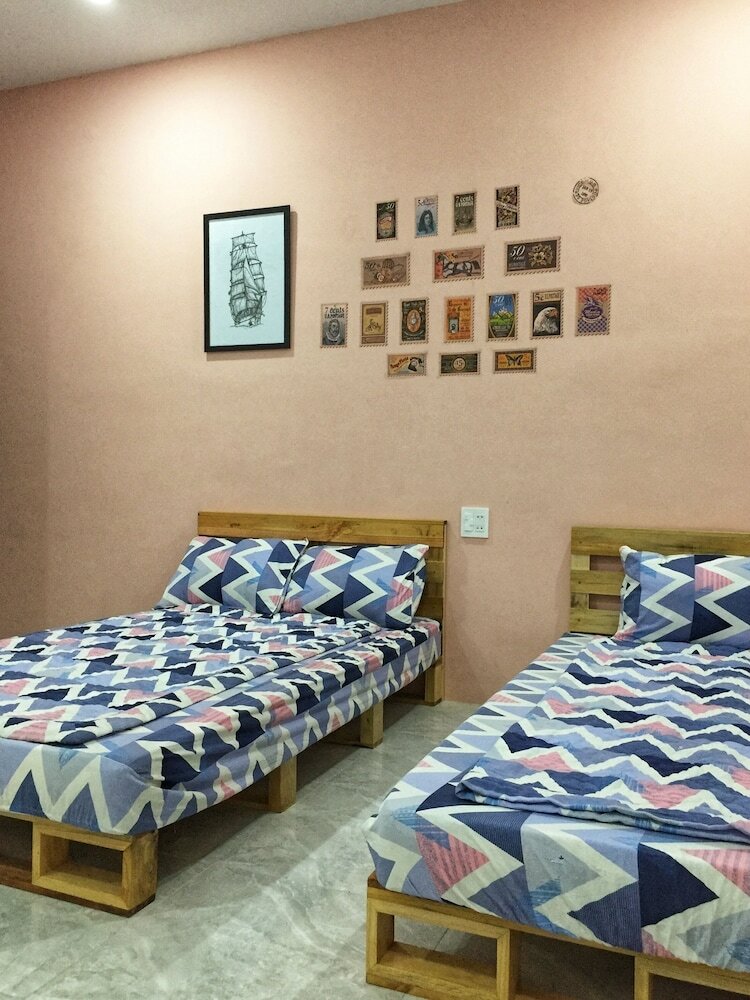 Hotel 1984 House