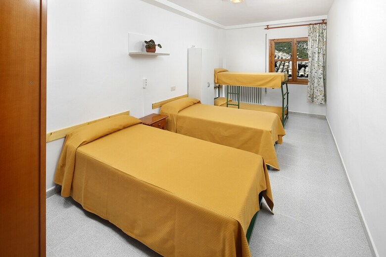 Hostal Albergue Sierra de Arbe