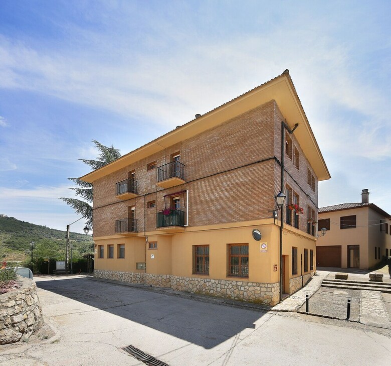 Hostal Albergue Sierra de Arbe