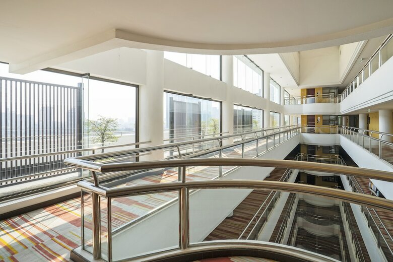 Maroon Infinity Residence By Favstay