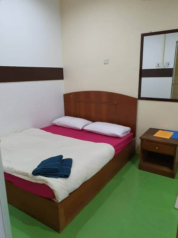Oyo 89784 Impiana Hotel