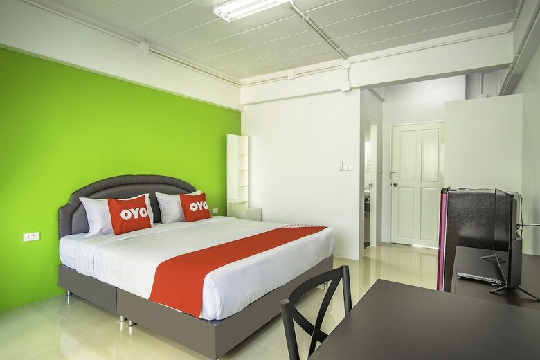 Hotel Oyo 601 C W Mansion Phuket