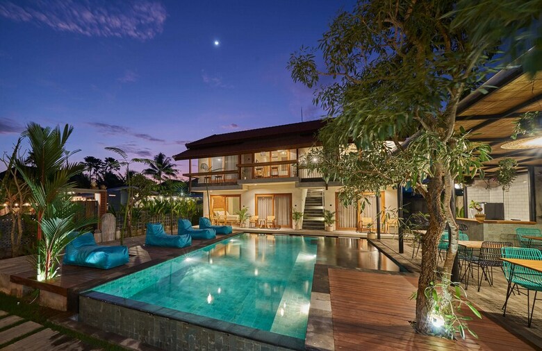 Hotel Kubu Tropis