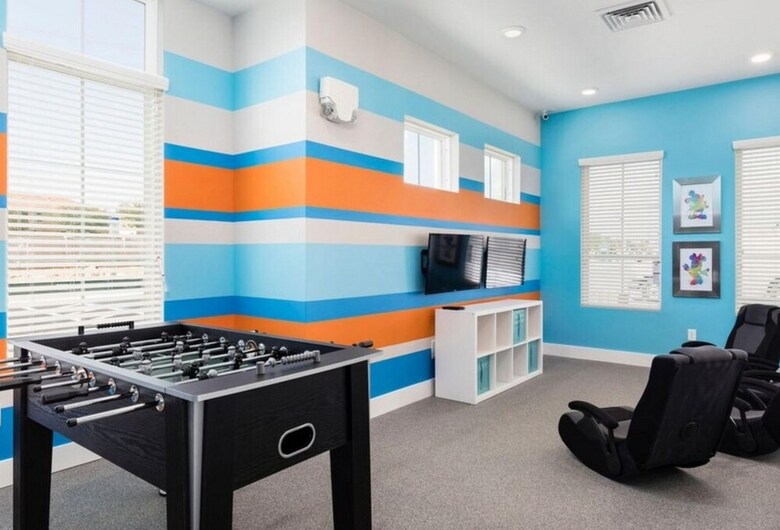 Modern 4 Bedrooms Townhouse Su2662