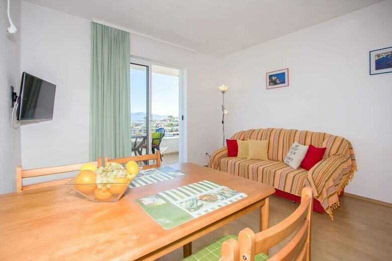 Sunny Apartments