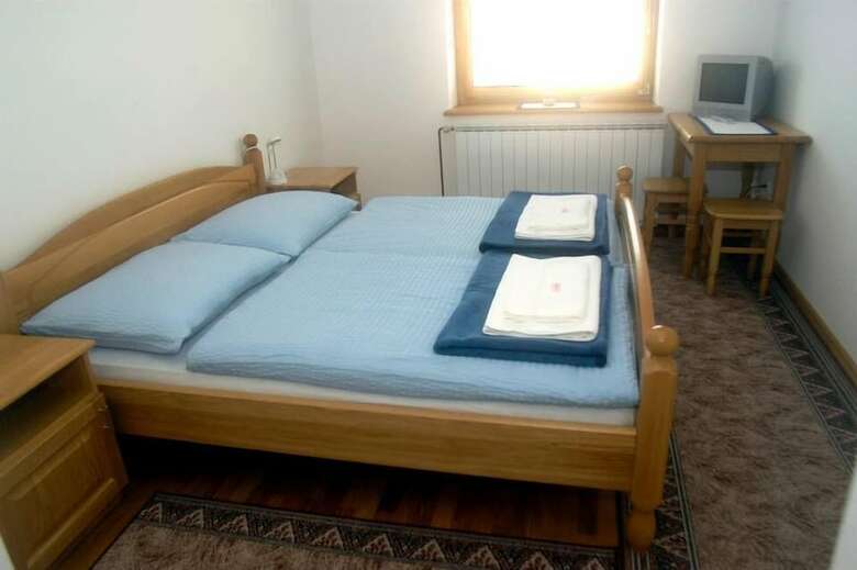 Hotel Rooms And Apartments Panker