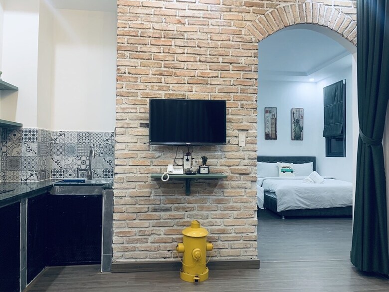 Hotel Lucas Inn 2