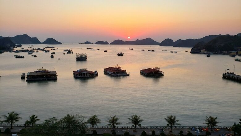 Giang Son Sea View Hotel