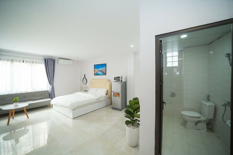 Parkhomes Service Apartment