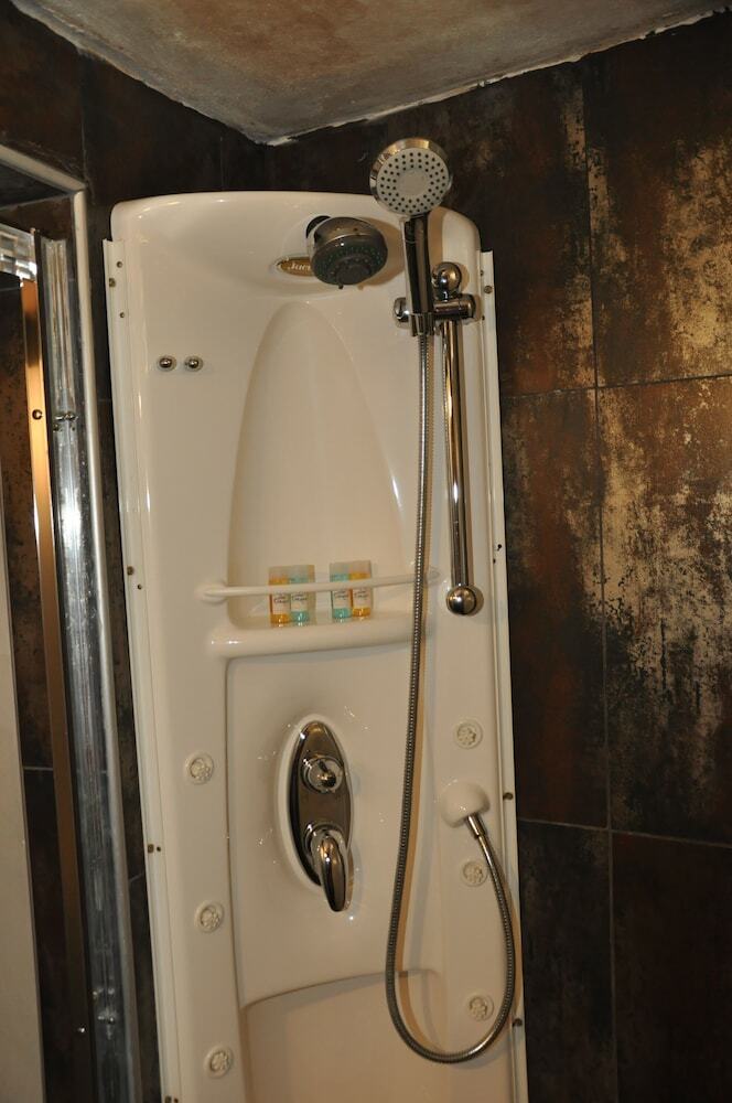 Apartamentos Odos Oneiron