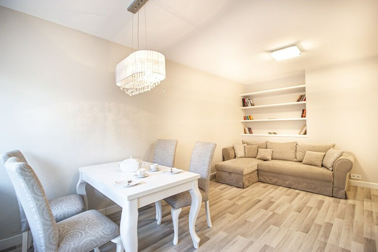 Ursynow Apartment With Garden