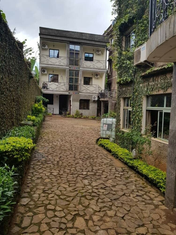 Hotel Mont Mandara