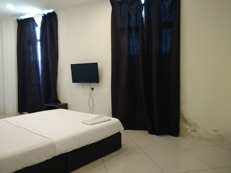 Oyo 89792 Hamriz Hotel