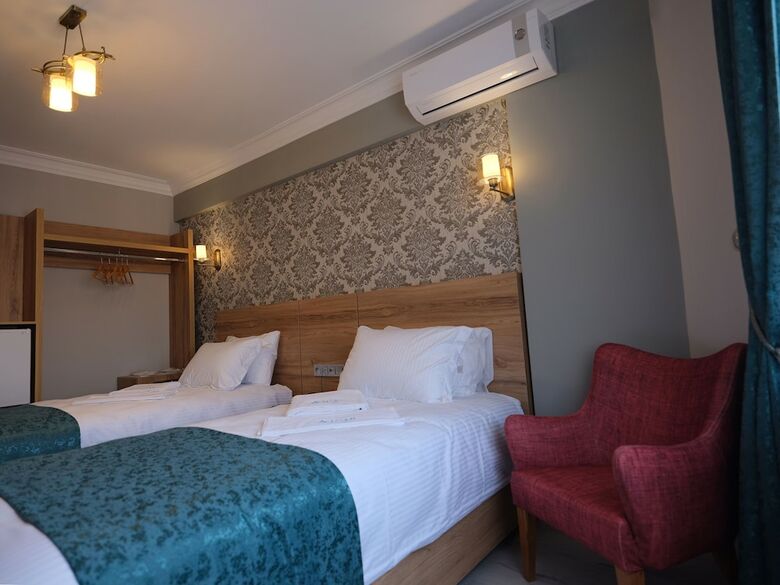 Acar Hotel