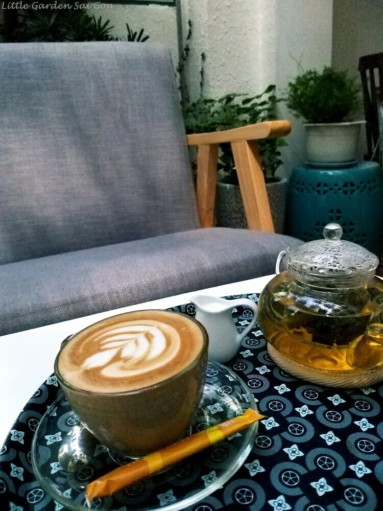 Hostal Little Garden Hostel