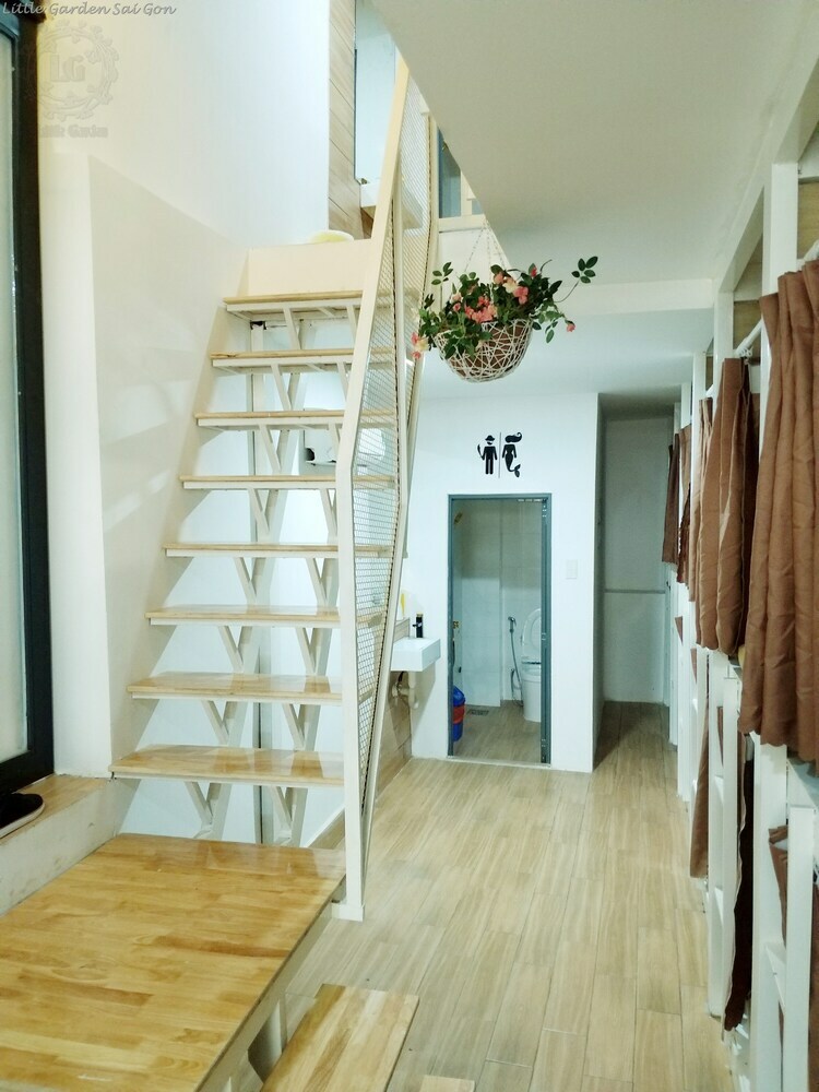 Hostal Little Garden Hostel