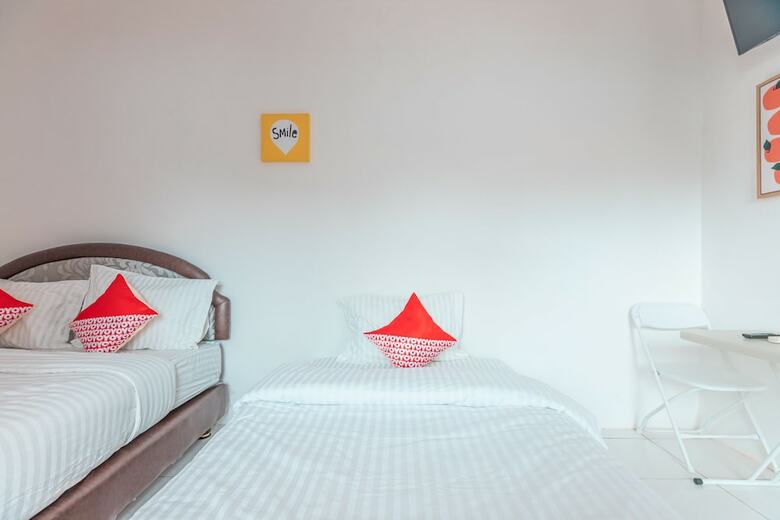 Hotel Oyo 2229 Dolfie Residence