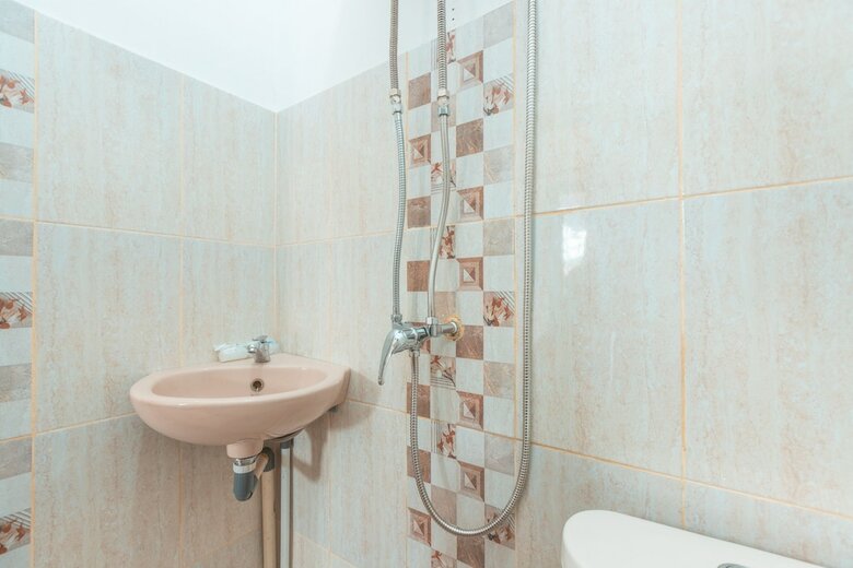 Hotel Oyo 2229 Dolfie Residence