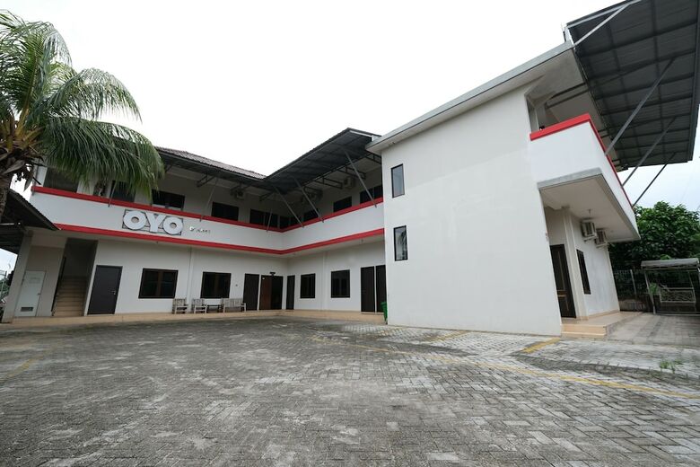 Hotel Oyo 2231 D'kost