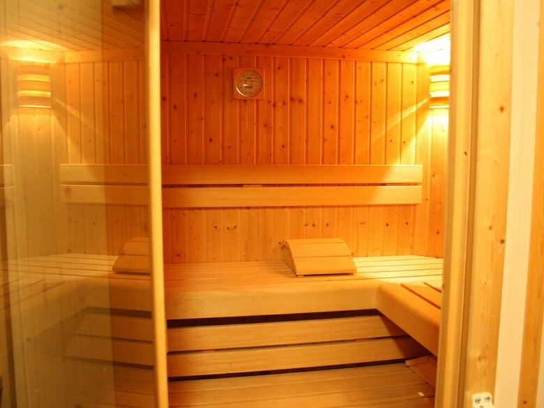 Apartamentos Spacious Chalet In Flachau With Sauna