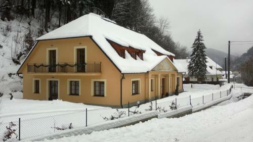 Apartm�ny Weissov Dom