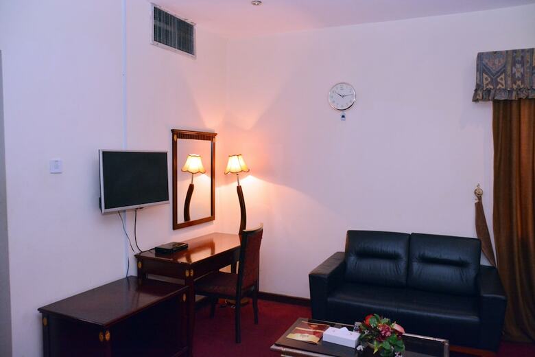 Aparthotel Aradous Hotel