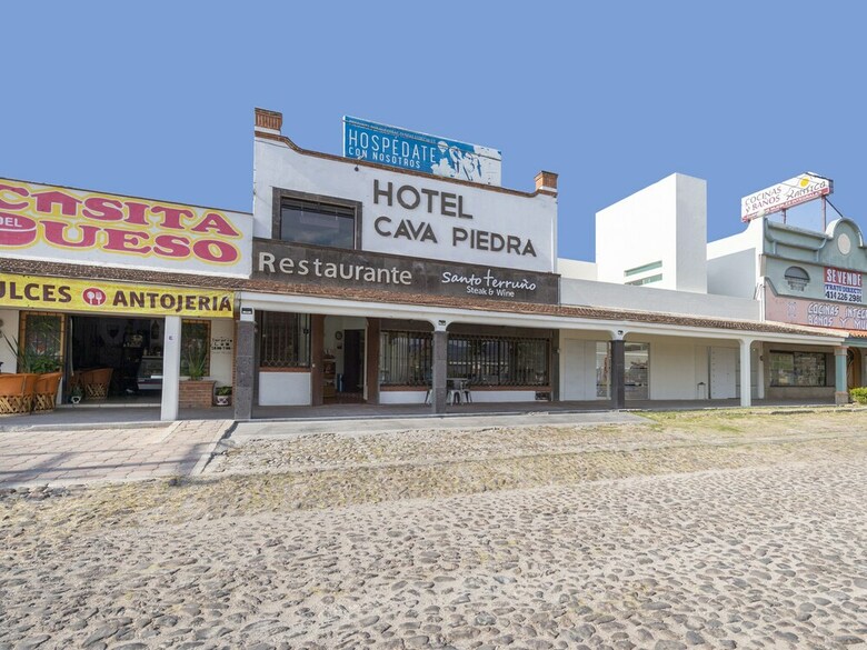 Hotel Cava Piedra