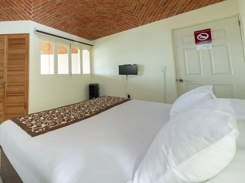 Hotel Cava Piedra