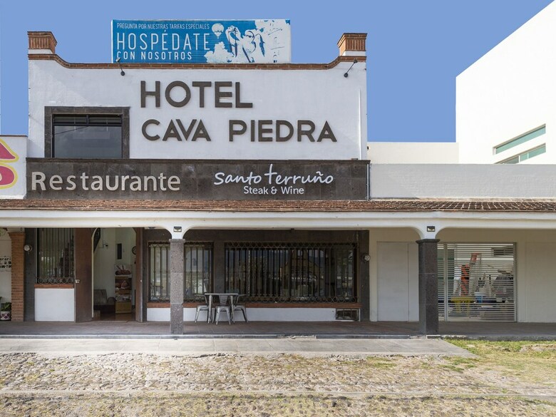 Hotel Cava Piedra
