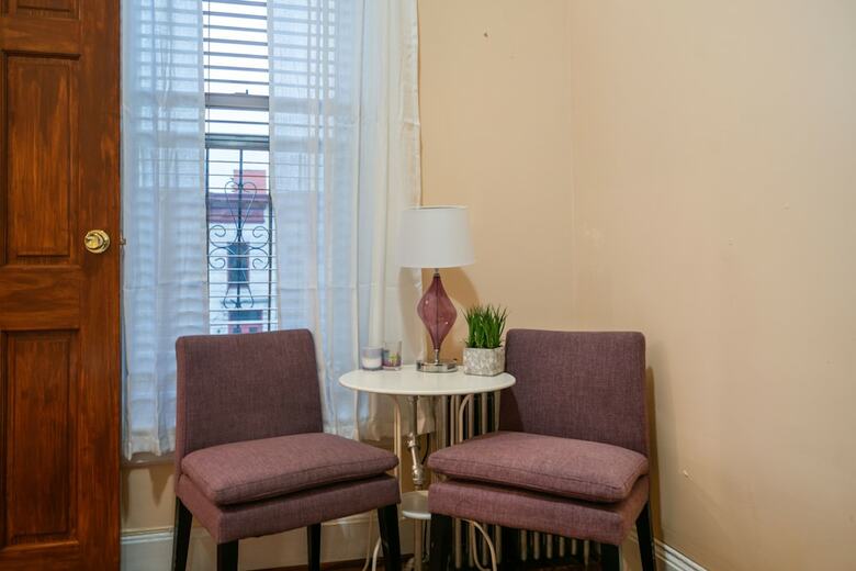 Apartamentos Spacious 3 Bdrm Close To Trains & Shops
