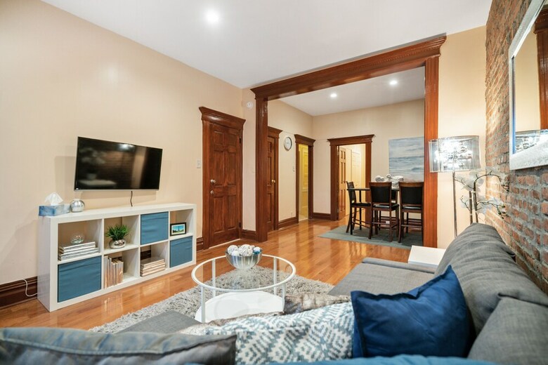 Apartamentos Spacious 3 Bdrm Close To Trains & Shops