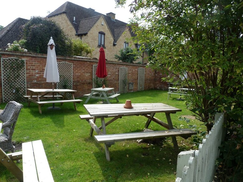 Posada The Seagrave Arms