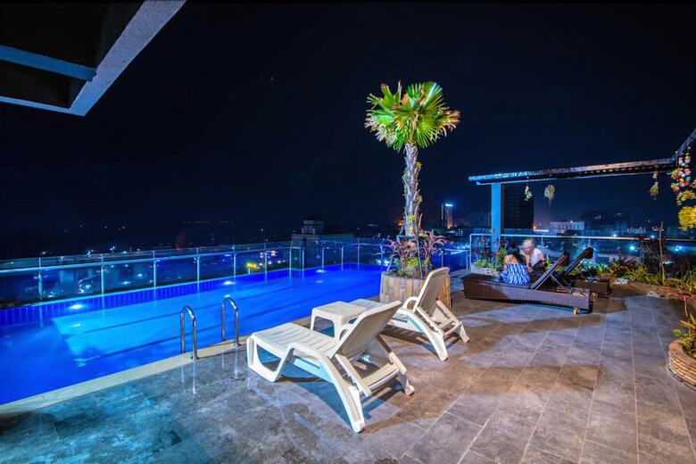 Hak Huot Hotel