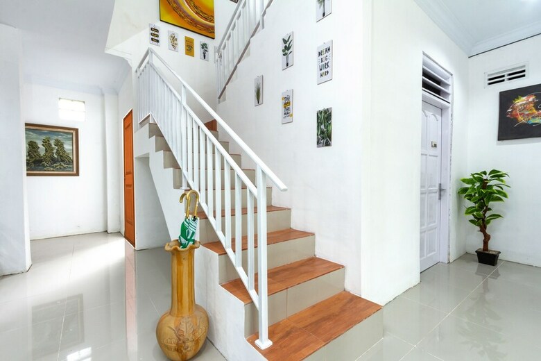 Hotel Oyo 2297 Ndalem Kopen Syariah