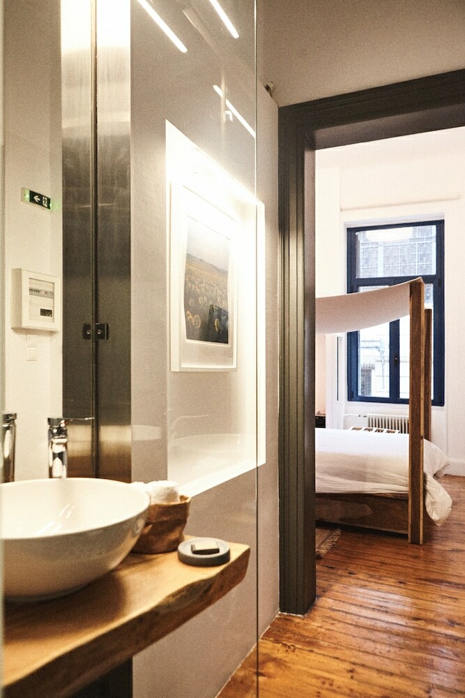 Hotel Art Pantheon Suites In Plaka