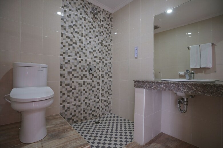 Hostal Oyo 2392 Nusa Dua Eling Inn