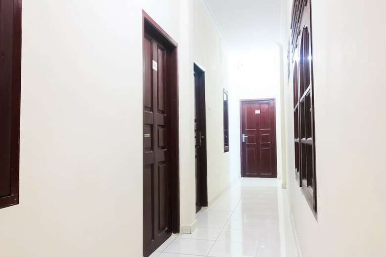 Hostal Spot On 2370 Berkah Homestay Syariah