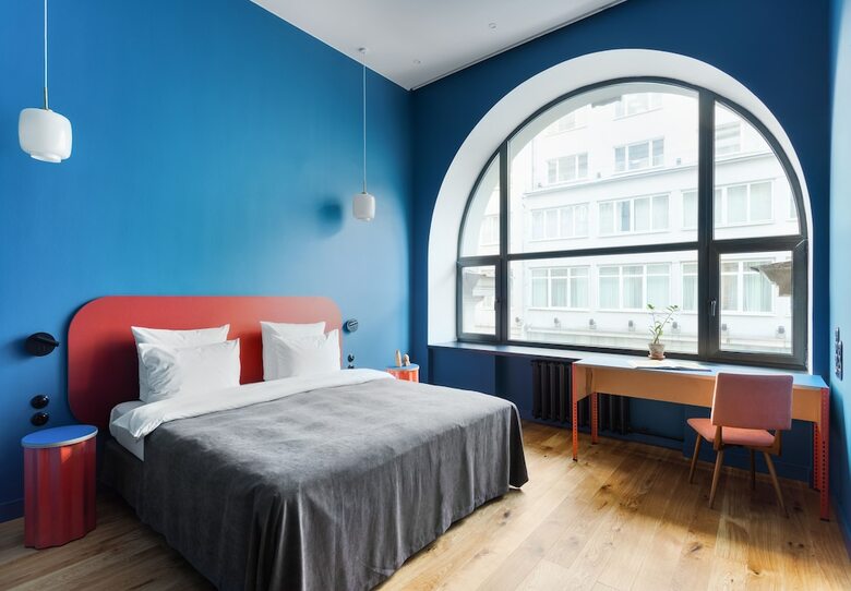 P 17 Hotel