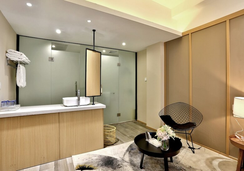 Yuyou Hotel
